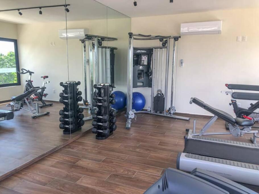 Suit Next To The Common Top Roof Exclusive Building Kingsize Bed 2 Super Pools, Gym, Grill Tulum Eksteriør bilde